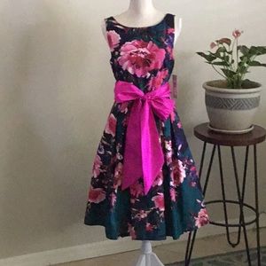 10 NWT pink green floral vtg style spring dress